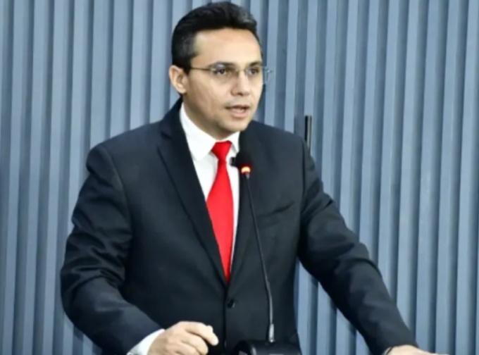 Vereador James Rodrigues cobra pagamento de incentivo financeiro a agentes de saúde em Floriano
